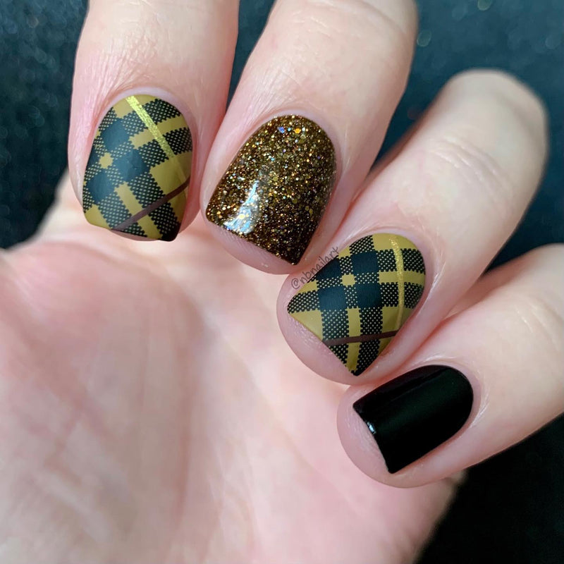 UberChic Beauty - Pretty in Plaid 03 Stamping Plate