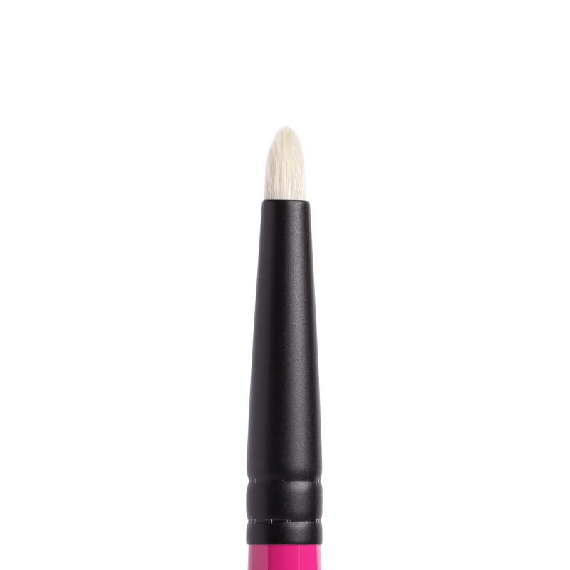 Whats Up Beauty - R101 Pencil Eyeshadow Brush