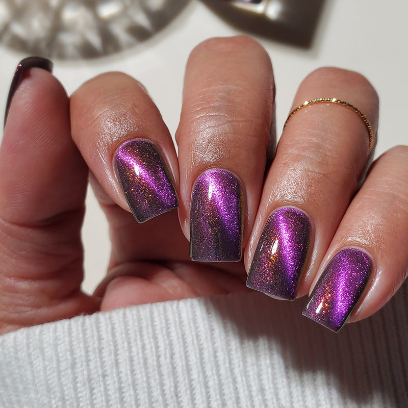 Emily De Molly - Royal Flame Nail Polish (Magnetic)