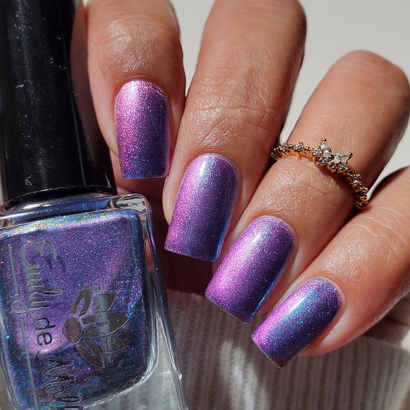 Emily De Molly - Idyllic Setting Nail Polish (Magnetic)
