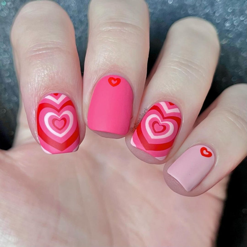 UberChic Beauty - Queen of Hearts Stamping Plate