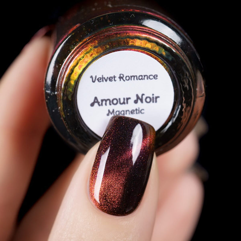 Colores de Carol - Amour Noir Nail Polish (Magnetic)