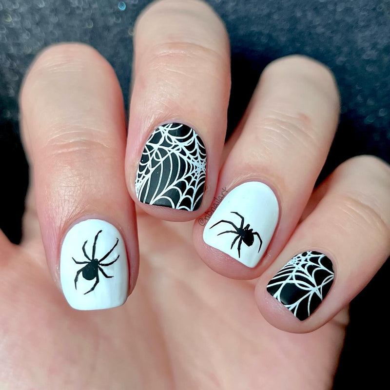 UberChic Beauty - Insatiable Hallows Eve Stamping Plate