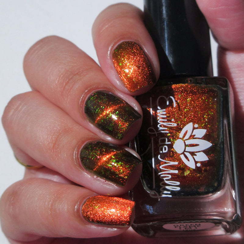 Emily De Molly - Green Flame Nail Polish (Magnetic)