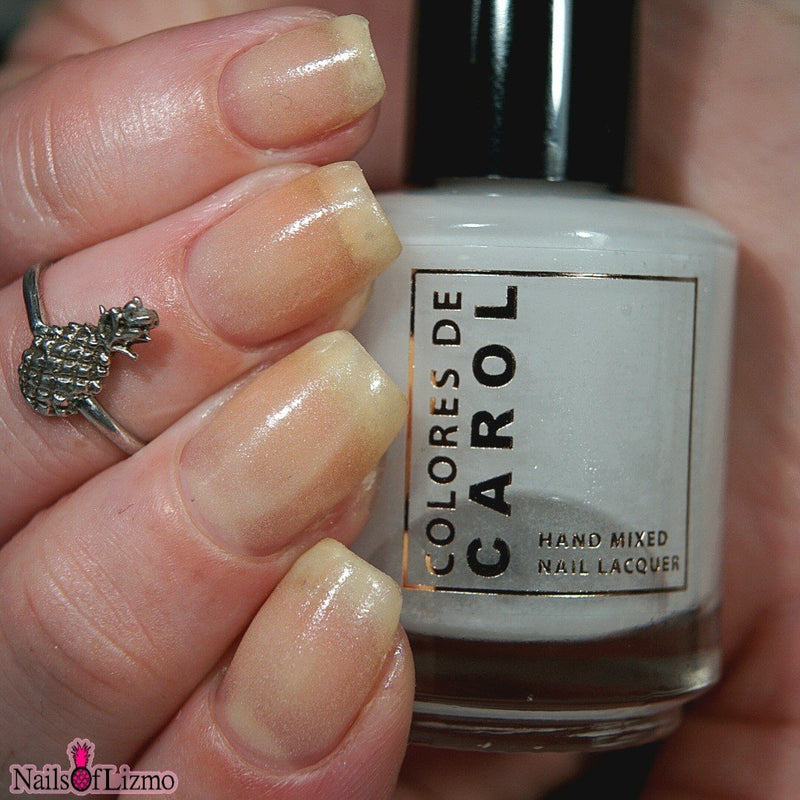 Colores de Carol - I Don't Give a Glam Nail Polish (Glow in the Dark)