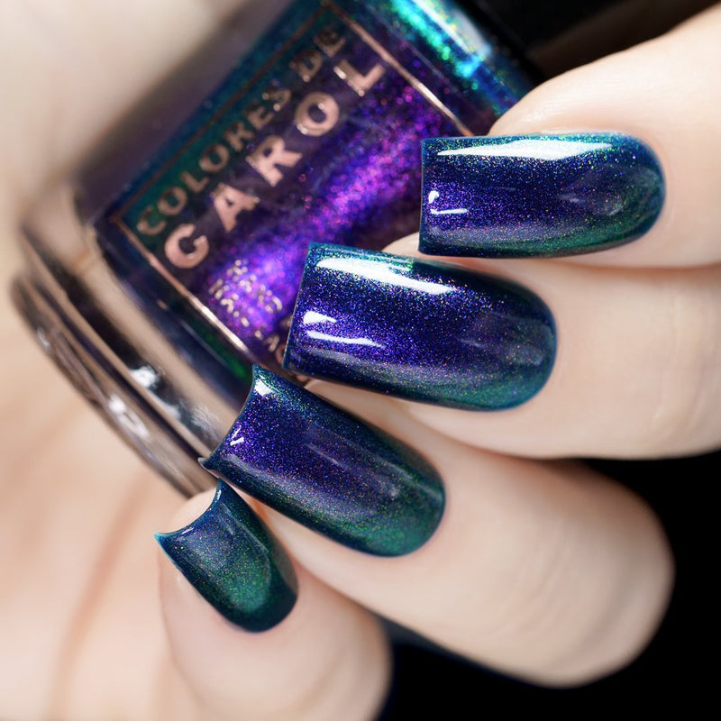 Colores de Carol - Emerald Scarab Nail Polish