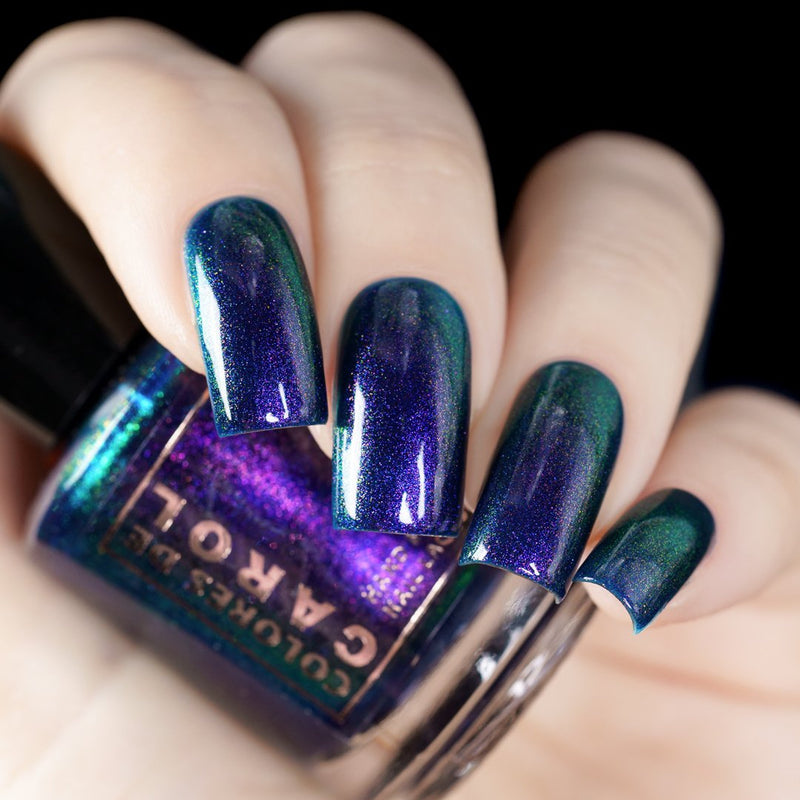 Colores de Carol - Emerald Scarab Nail Polish