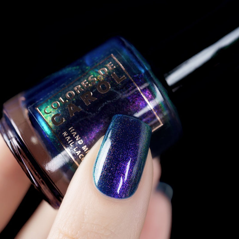 Colores de Carol - Emerald Scarab Nail Polish