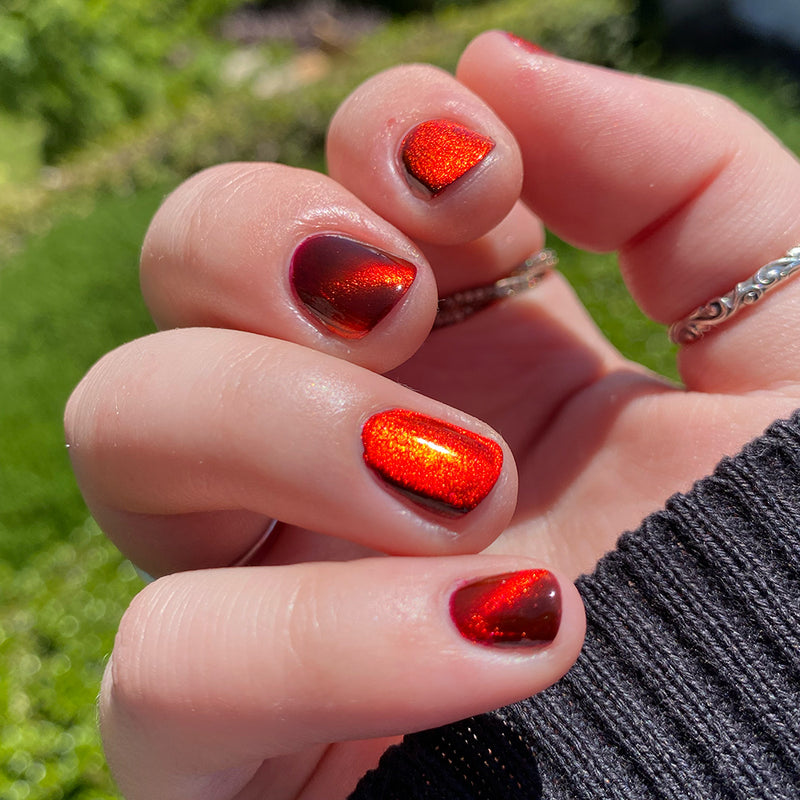 Emily De Molly - Fiery Attraction Nail Polish (Magnetic)