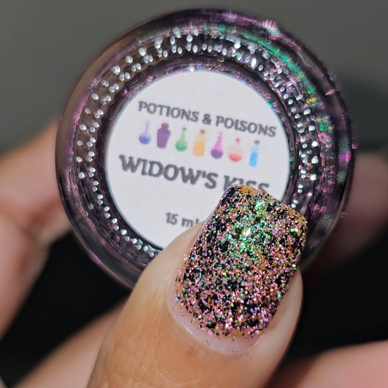 Colores de Carol - Widow's Kiss Nail Polish (Flash Reflective)