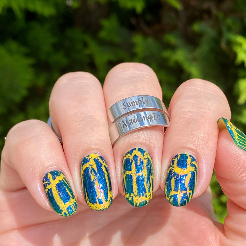 Colores de Carol - Dad is... Tough Nail Polish (Crackle Topper)