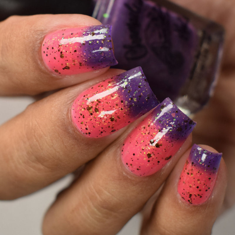 Chamaeleon Nails - Strawberry Dartfrog Nail Polish (Thermal) - Store Exclusive