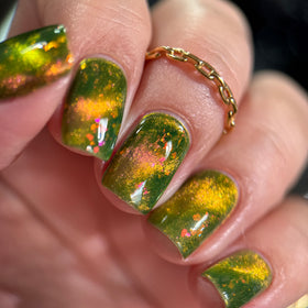 Phoenix - We Got a Picture With the God of War Nail Polish (Magnetic)