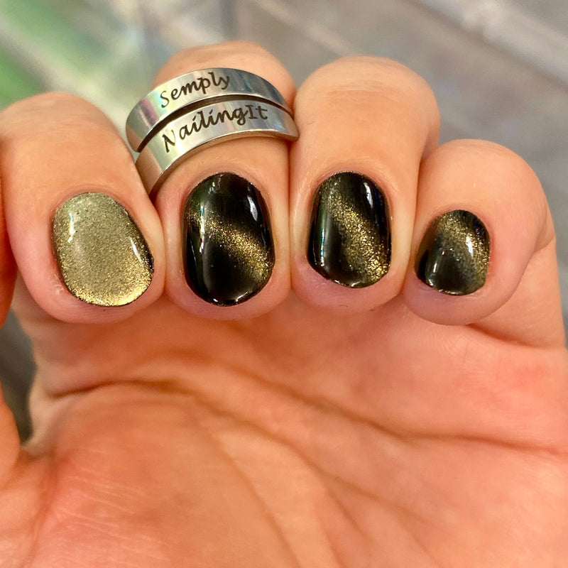 Colores de Carol - Tenebra Nail Polish (Magnetic)