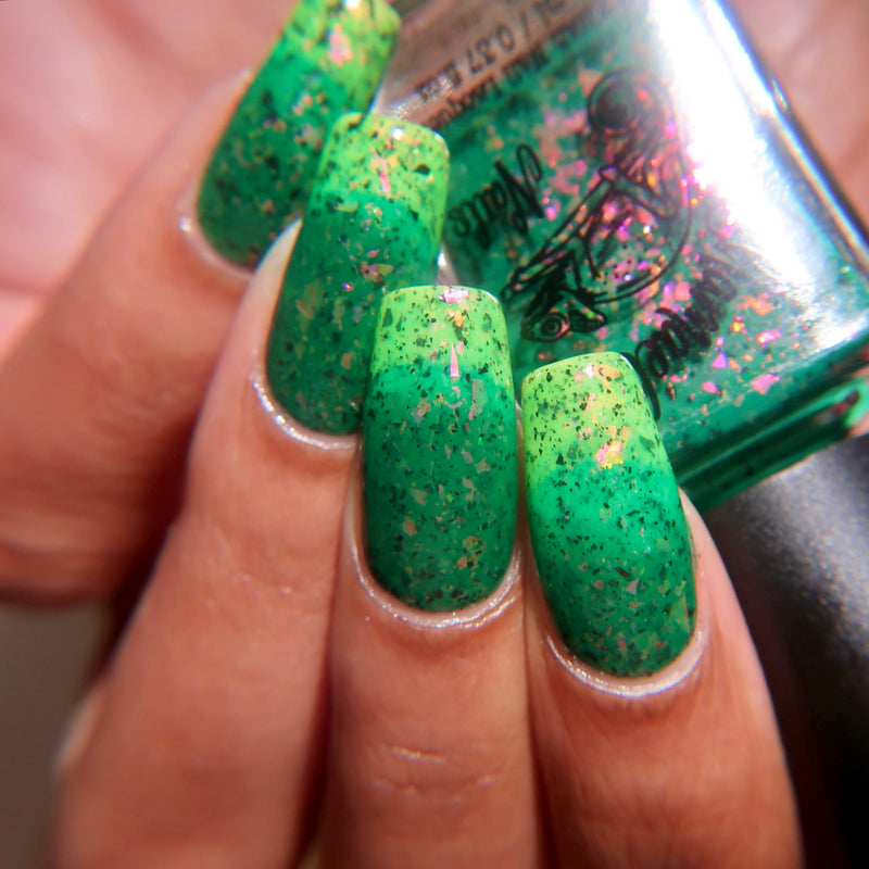 Chamaeleon Nails - Amazon Parrot Nail Polish (Thermal) - Store Exclusive