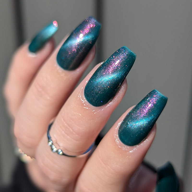 Emily De Molly - Made Up My Mind Nail Polish (Magnetic)