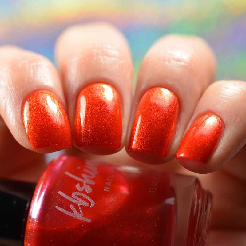 Berry Glimmer Nail Trend