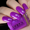Colores de Carol - It’s Show Time! Nail Polish (Glow in the Dark)