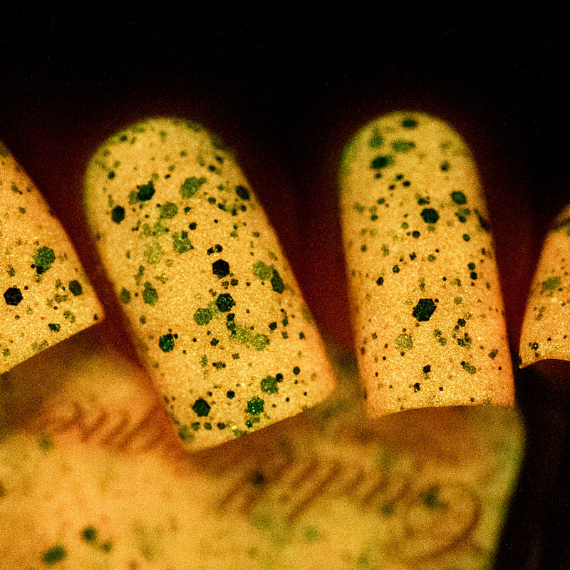 [Preorder, Ships Early Oct] Cadillacquer - The Night‘s A Brighter Shade Nail Polish (Glow in the Dark)