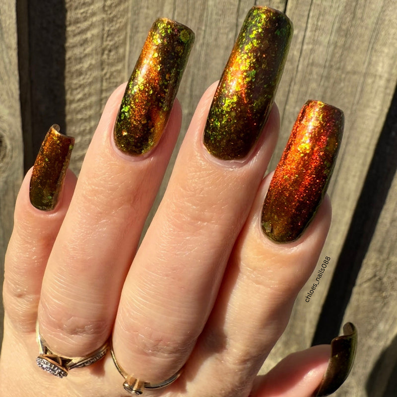 Emily De Molly - Green Flame Nail Polish (Magnetic)