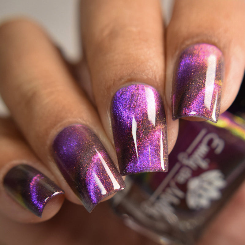 Emily De Molly - Royal Flame Nail Polish (Magnetic)