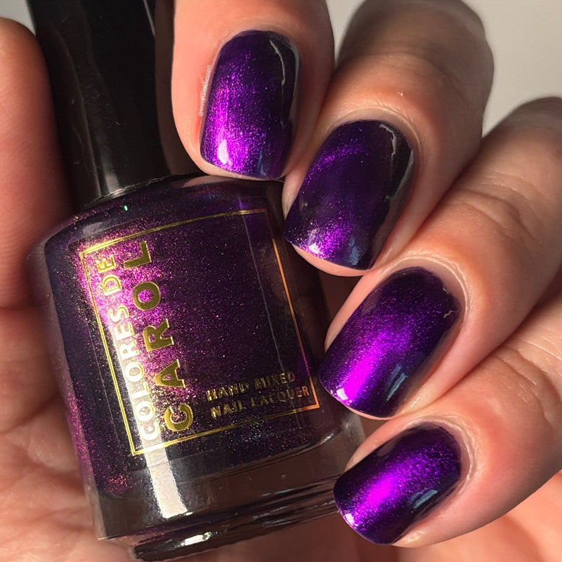 Colores de Carol - Glow-ver the Moon Nail Polish (Magnetic)