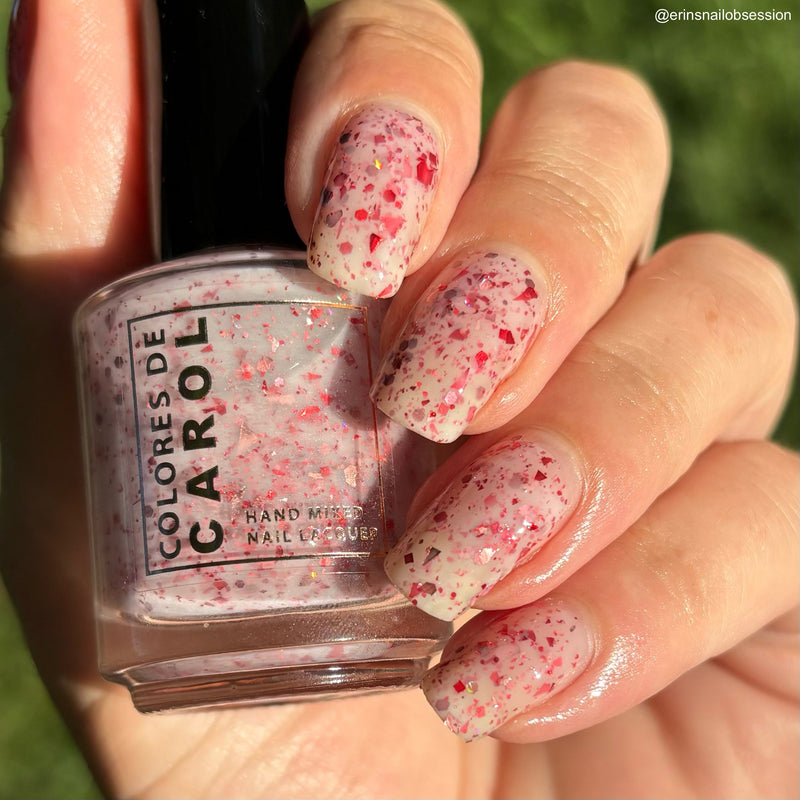 Colores de Carol - Gone With The Gory Nail Polish