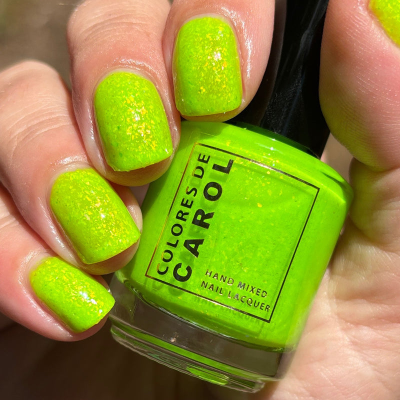 Colores de Carol - Grinch on the Beach Nail Polish