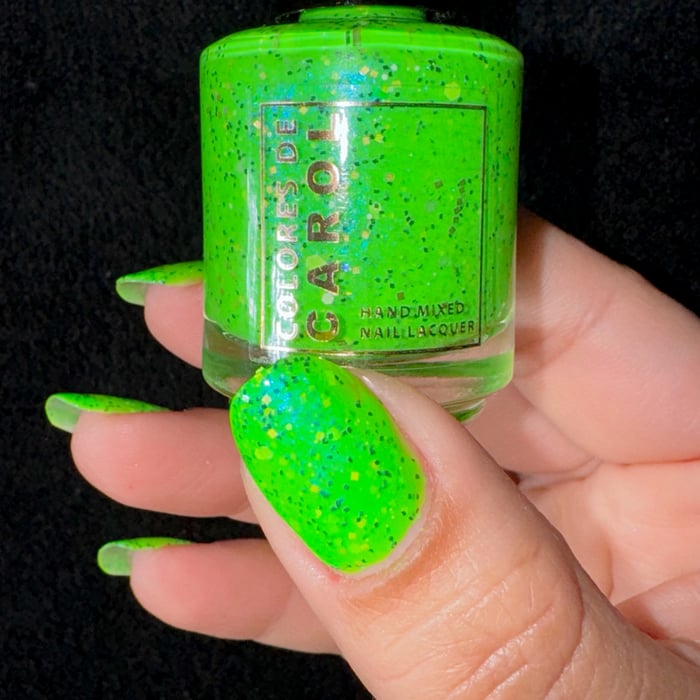 Colores de Carol - She Illuminates My World Nail Polish