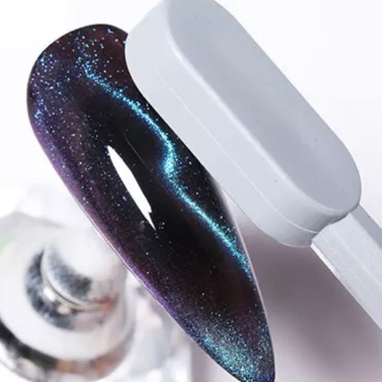 Dam Nail Polish - Lightning Bolt Magnet