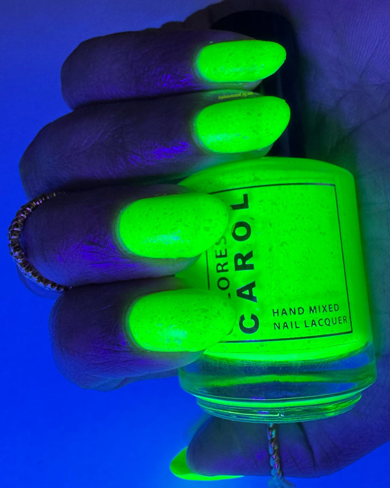 Colores de Carol - Grinch on the Beach Nail Polish
