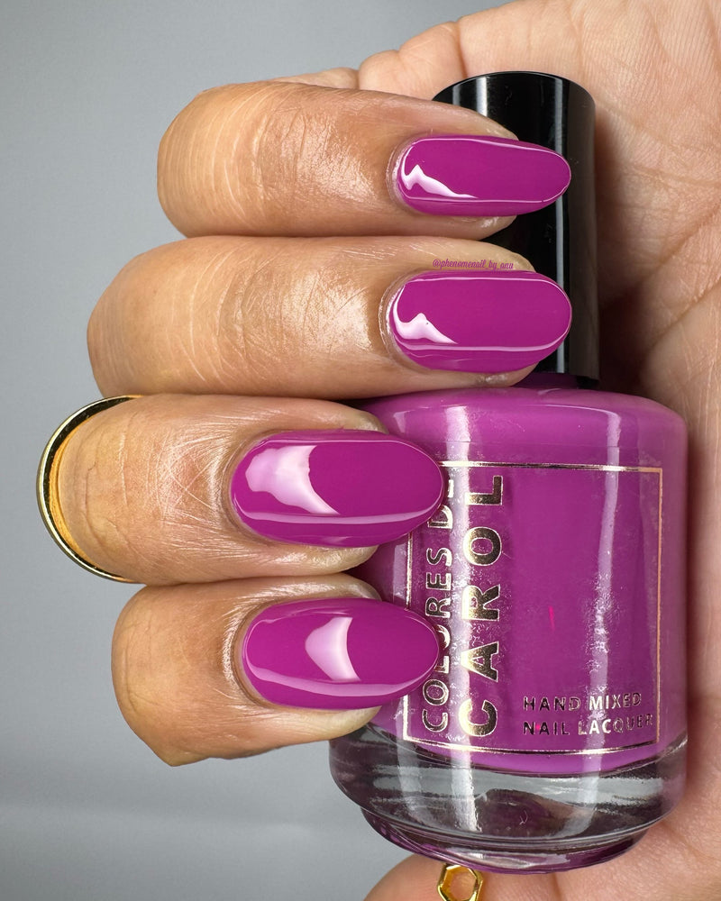 Colores de Carol - Turn the Page Nail Polish