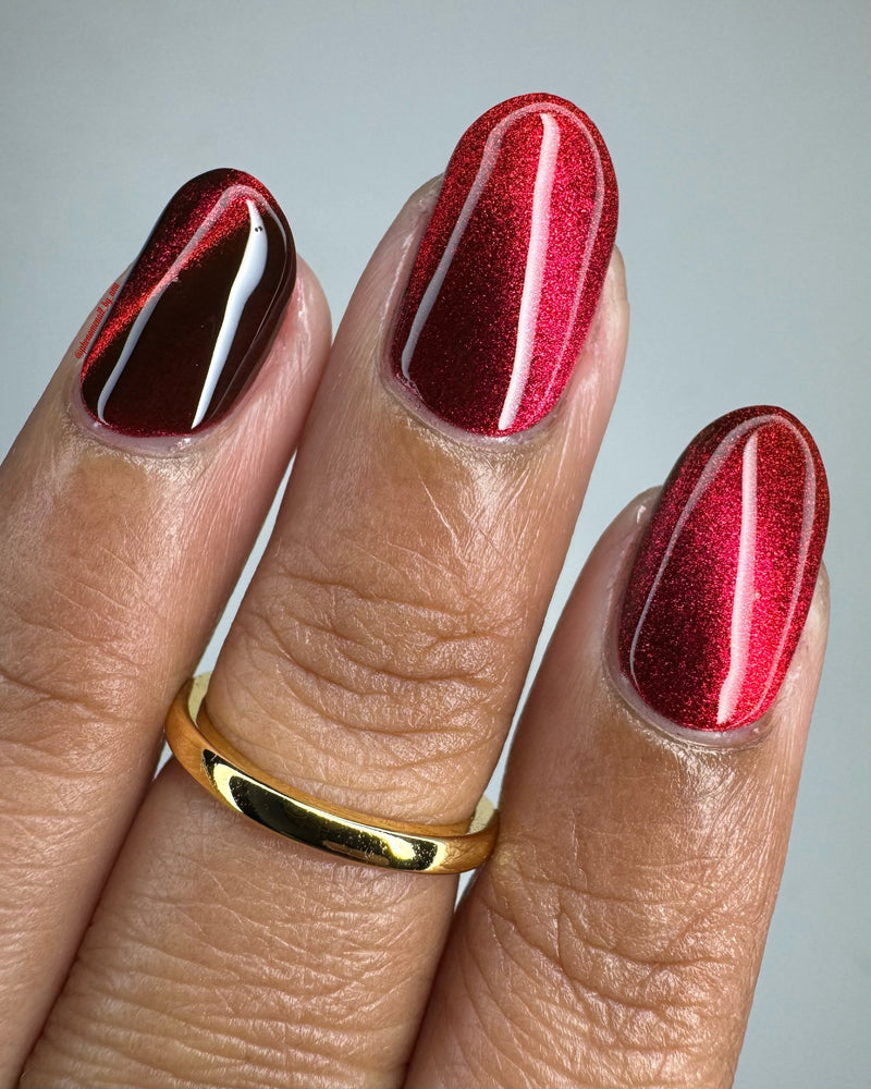 Colores de Carol - Crimson Affair Nail Polish (Magnetic)