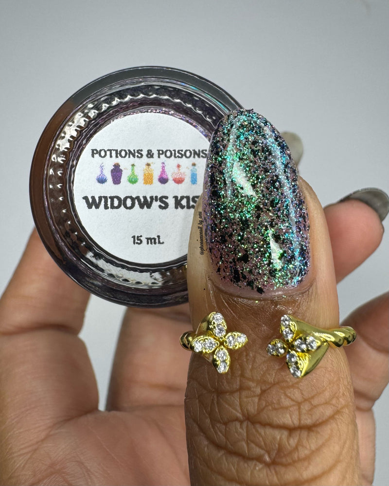 Colores de Carol - Widow's Kiss Nail Polish (Flash Reflective)