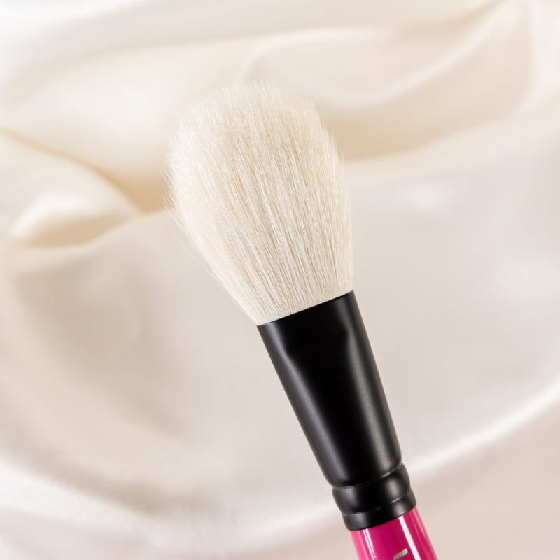 Whats Up Beauty - R204 Powder Brush