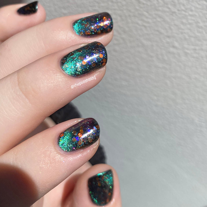 Emily De Molly - Glances To Stares Nail Polish (Magnetic)