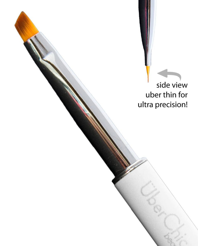 UberChic Beauty - Angled Clean Up Brush