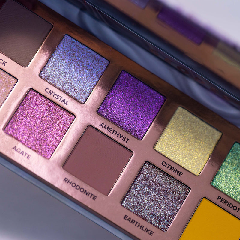 Whats Up Beauty - Geodes Eyeshadow Palette